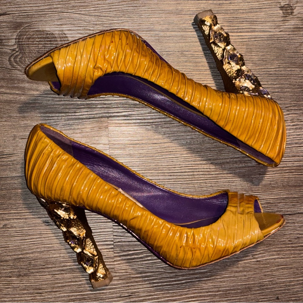 Miu Miu Y2K Ruched Leather Heels w/ Sculptural Gem Heel Size 38